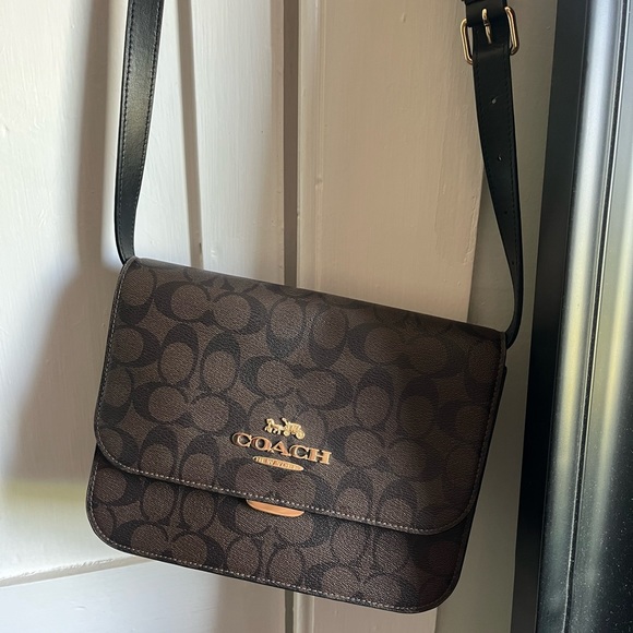 Coach Handbags - Coach Brynn Crossbody Bag